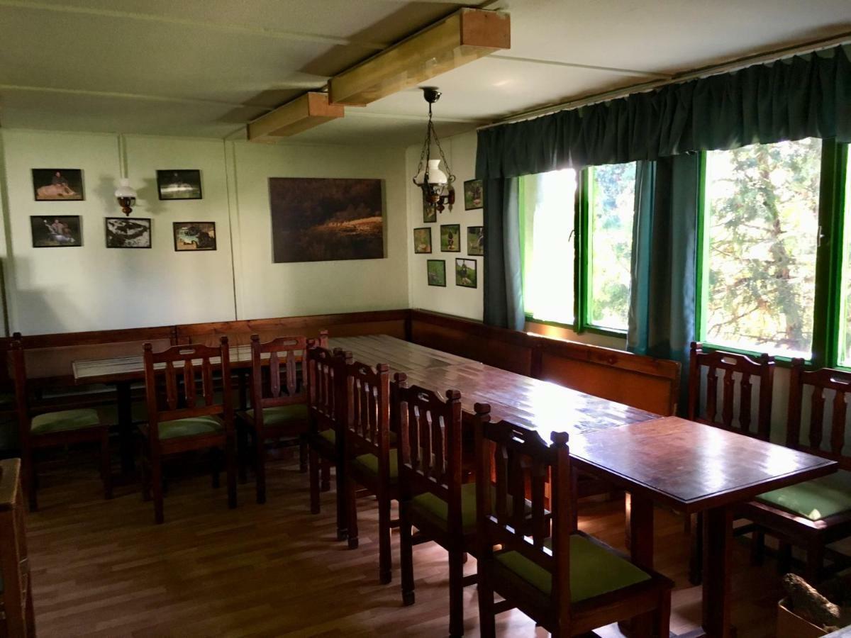 Matrai Vadaszhaz Matraterenye Buitenkant foto